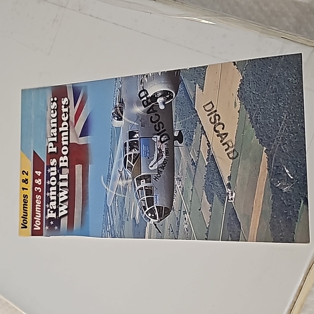 4  Cassette FAMOUS PLANE BOMBERS OF WORLD WAR 🌎 ll